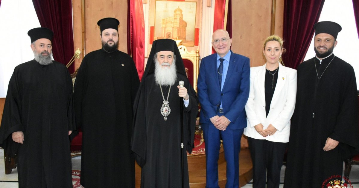 Noul Ambasador Al Rom Niei N Israel Primit De Patriarhul Ierusalimului