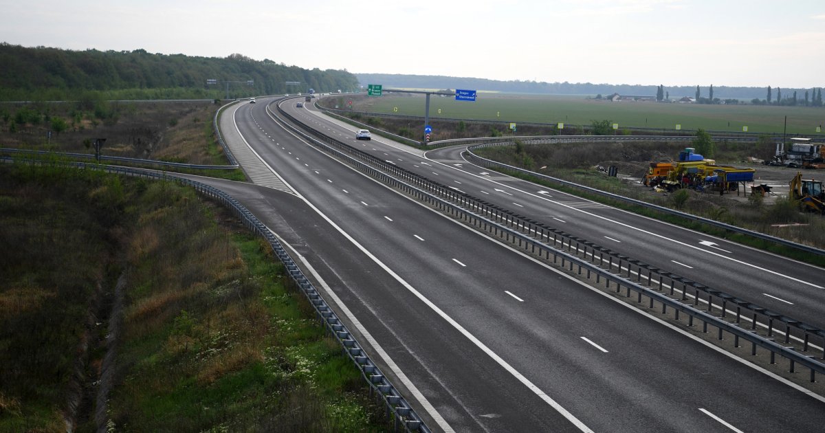 Dun Rea I Trei Autostr Zi Pilonii Unei Infrastructuri Reziliente