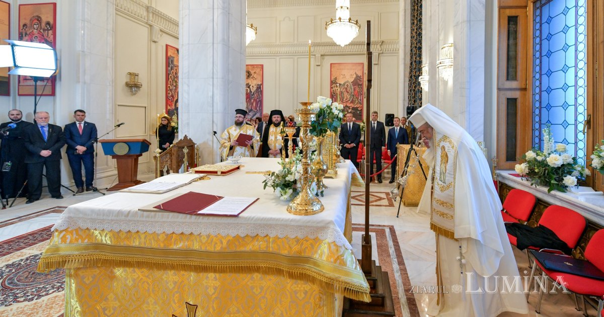 Patriarhul României a sfințit capela din incinta Palatului