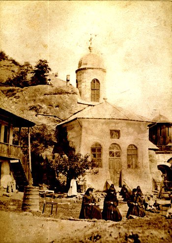 Memoria Bisericii în imagini: Mănăstirea Nămăeşti din Muscel Poza 97305