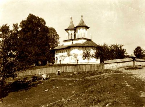 Biserica ţăranilor din Urşanii Vâlcei Poza 98462