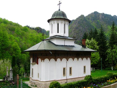 Turnul credinţei de pe Valea Oltului Poza 100049