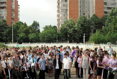Festivitate de absolvire a gimnaziului la Liceul Teologic Oradea Poza 106367