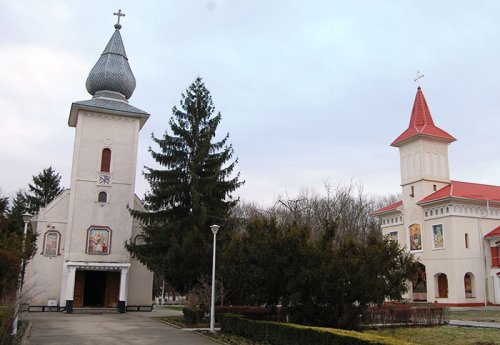 Mănăstirea Timişeni îşi serbează ocrotitorul Poza 108141
