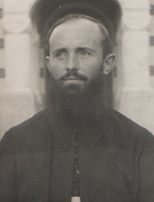 Părintele Augustin Pop, martirul din Prundu Bârgăului Poza 92097