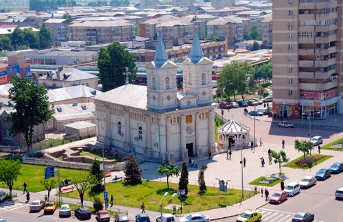 „Catedrala mică“ a băcăuanilor, monument de spiritualitate şi cultură Poza 87303