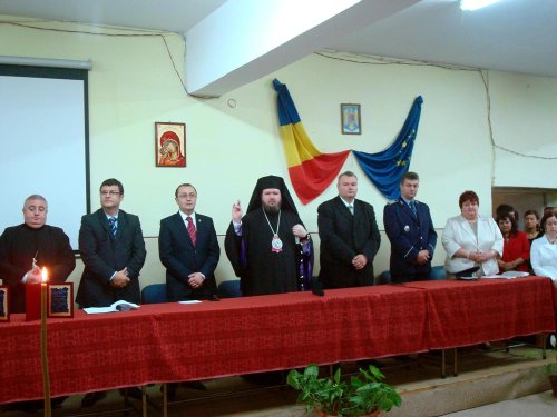 Festivitate de absolvire la Liceul Ortodox din Oradea Poza 85684