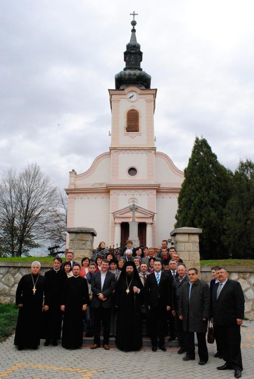Biserica românească din Chitighaz, Ungaria, şi-a sărbătorit hramul Poza 82777