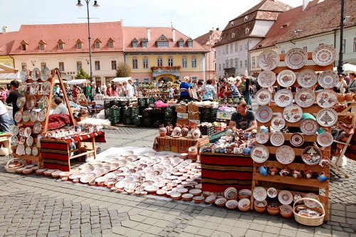 Meşteşug şi tradiţie la Târgul Olarilor de la Sibiu Poza 76915