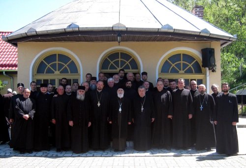 Conferinţă preoţească în Protopopiatul Lipova Poza 72141