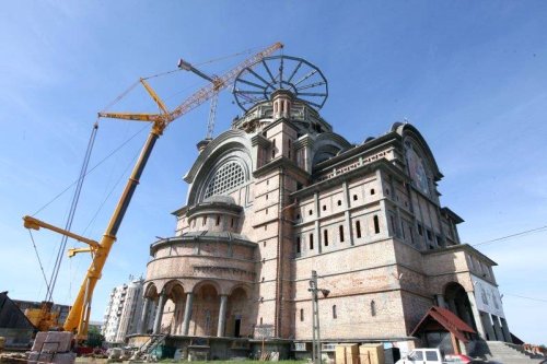 Etapă importantă în construcţia Catedralei băimărene Poza 71208