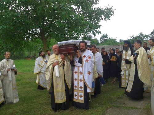 Preotul Vasile Sbera, prohodit la Timişoara Poza 71251