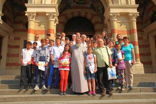 Elevi din Săcele, în vizită la Catedrala mitropolitană din Sibiu Poza 71207