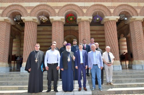 Vizită a ministrului culturii în Arhiepiscopia Târgoviştei Poza 70971