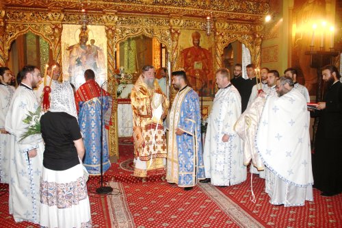 Liturghie arhierească la Catedrala Mitropolitană din Bănie Poza 70812
