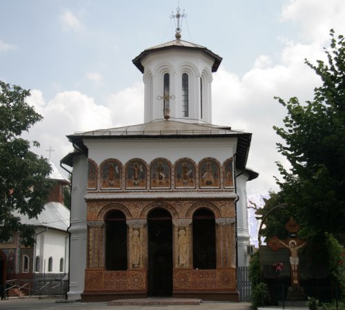 Biserica Postelnicu  Fir din Craiova Poza 69958