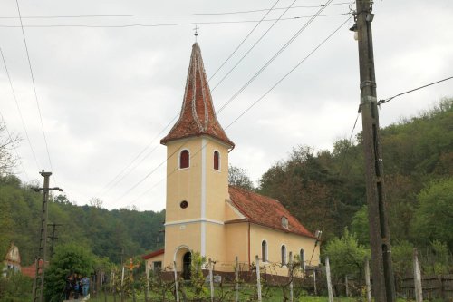 Biserica din Şoala, mărturie  a credinţei românilor ardeleni Poza 69808