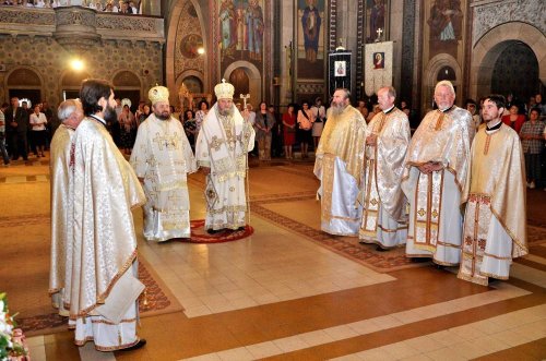 70 de ani de la sfinţirea Catedralei din Orăştie Poza 69786