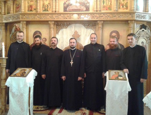 Sfântul Maslu în comunitatea de credincioşi din Săliştea Nouă, Cluj Poza 69476