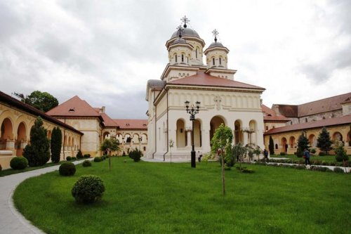 Liturghie arhierească la Alba Iulia Poza 69428