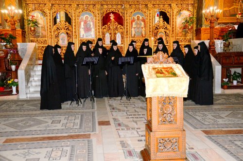 Grupul psaltic al Mănăstirii Nera va reprezenta Mitropolia Banatului Poza 69031