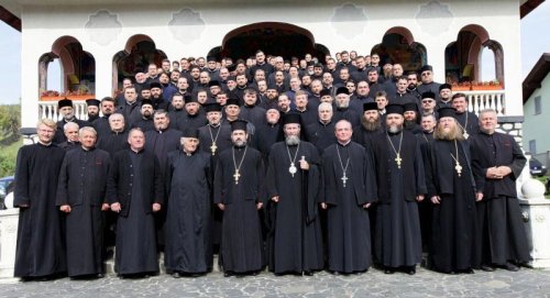 Conferinţa preoţească de toamnă a preoţilor din protopopiatele Sighet şi Vişeu Poza 68815