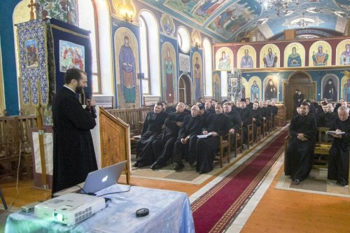 Şedinţa preoţilor din Protopopiatul Cluj I Poza 68650