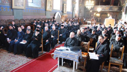 Conferinţe preoţeşti de toamnă în Arhiepiscopia Sibiului Poza 68395