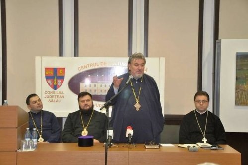 Părintele profesor Ioan Chirilă  a conferențiat la Zalău Poza 68213