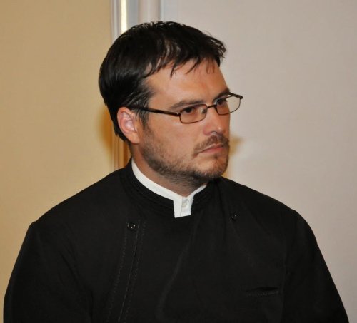 Preotul Gabriel Herea, premiat de Academia Română Poza 67413