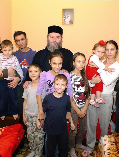 Daruri pentru bolnavii din spitale și pentru familiile cu mulți copii, la Arad Poza 66963
