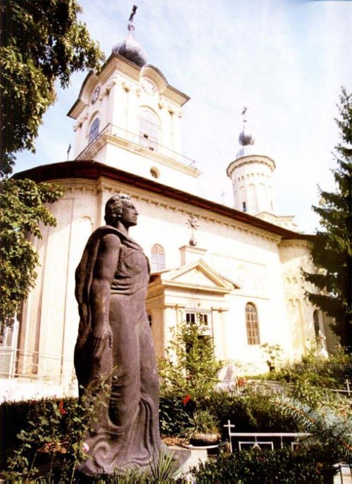 Uspenia, biserica unde Mihai Eminescu a primit Taina Sfântului Botez Poza 66739