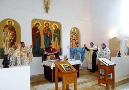 Sfânta Liturghie în limbaj mimico-gestual la Alba Iulia Poza 65101