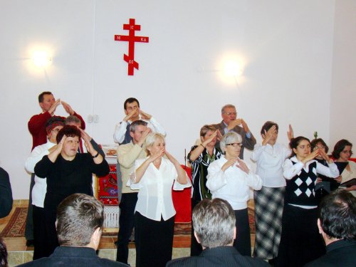 Sfânta Liturghie în limbaj mimico-gestual la Alba Iulia Poza 65103