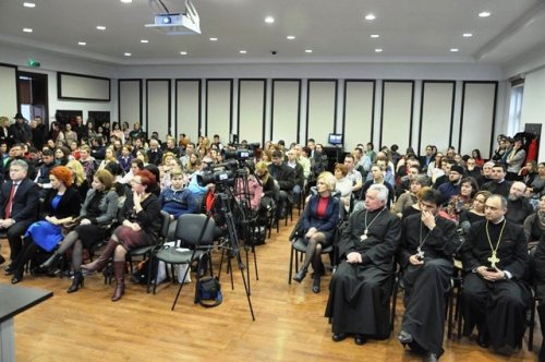 Conferinţă despre religiozitatea românilor, la Zalău Poza 64237