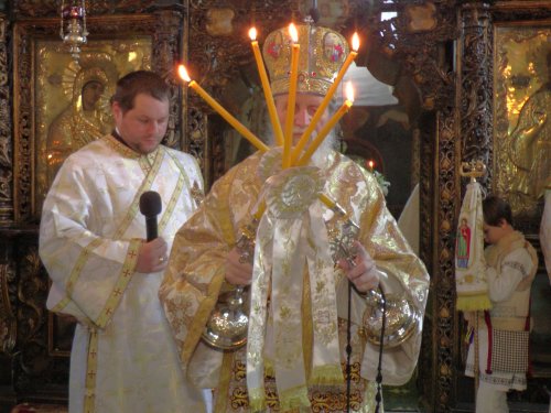 Duminica Ortodoxiei la Catedrala Arhiepiscopală din Suceava Poza 63107