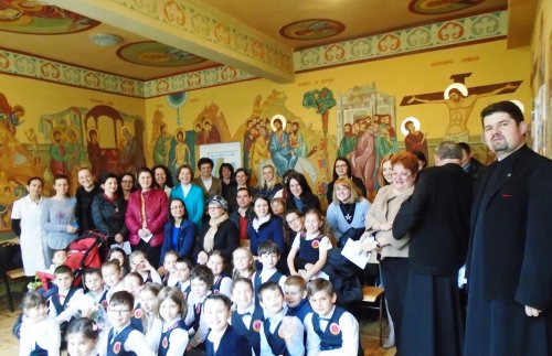 „Ziua mamei creștine”, la Şcoala „Constantin Brâncuşi” din Cluj-Napoca Poza 62918
