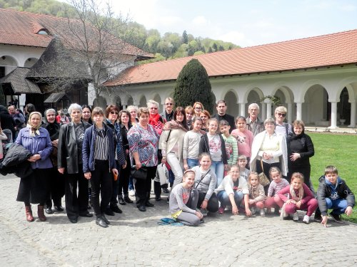 Pelerinaj la Mănăstirea Brâncoveanu Poza 61939