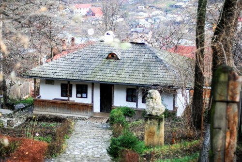 Vila Luminiş, Mărţişorul şi Bojdeuca din Ţicău Poza 61750