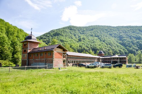 Mănăstirea Coșuștea Crivelnic și-a serbat hramul Poza 60056
