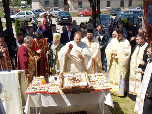 Sfinții Împărați Constantin și Elena sărbătoriți în Banat Poza 59696