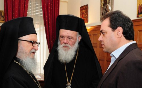 Peste 3.000 de familii sărace din Grecia au primit hrană de la Biserica Ortodoxă Poza 59410