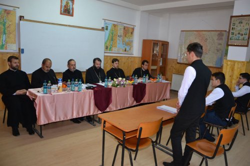 Examen de atestat la Seminarul Teologic din Caransebeș Poza 59123