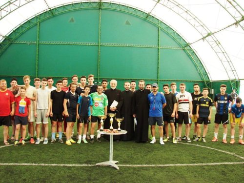 Campionatul de fotbal „Cupa prieteniei” în Protopopiatul Dej  Poza 59047