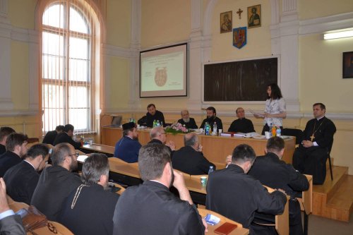 Teză de doctorat despre instanţele de judecată ale Patriarhiei Române Poza 56931