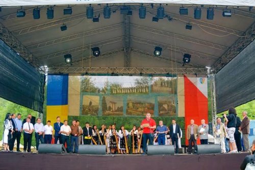 Sărbătoarea românilor pe Muntele Găina  Poza 56322