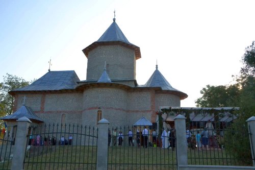 Biserica „Sfânta Cuvioasă Parascheva“ din Strahotin a fost sfinţită Poza 55644