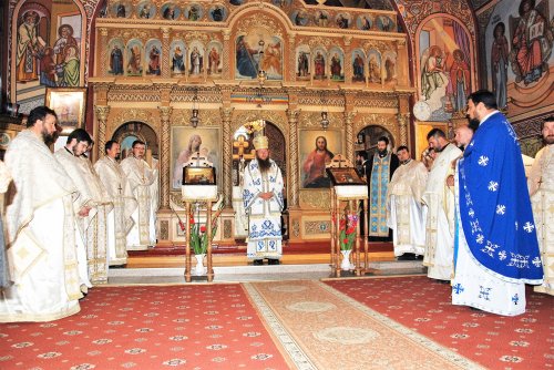 Liturghie arhierească în municipiul Sfântu Gheorghe, județul Covasna Poza 55665