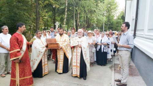 Sărbătoare la Parohia „Sfânta Maria”-Miron Patriarhul din Capitală Poza 55200