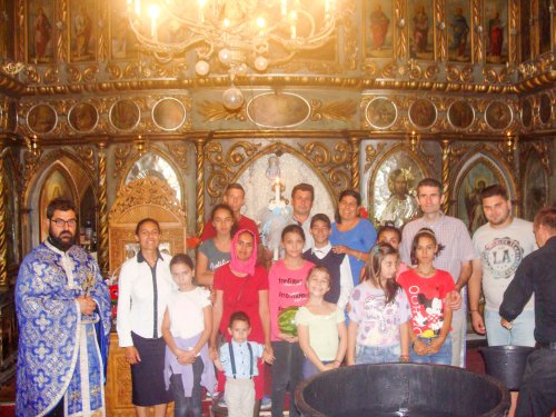 Şcoală de vară la Paraclisul „Sfântul Gheorghe”-Vechi din Craiova Poza 54676